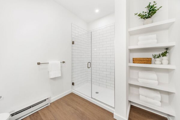 2 Bed with Shower