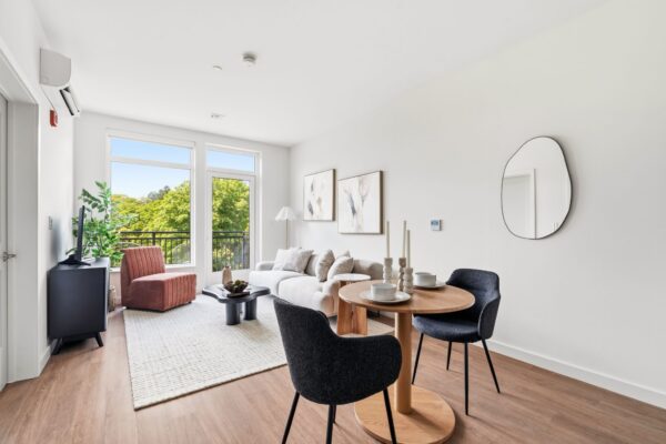 1 bedroom living room
