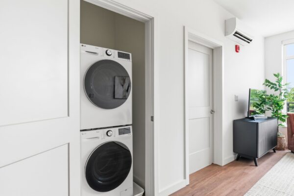 1 bedroom washer and dryer